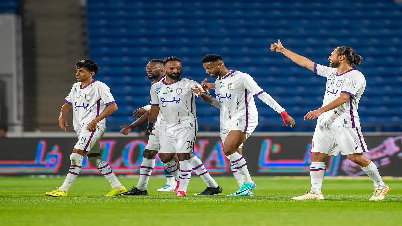 أبها يحافظ على صدارة دوري الدرجة الأولى والدرعية يواصل مطاردته القوية له